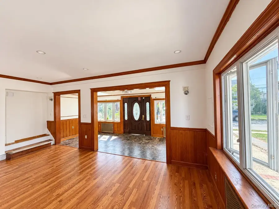 103 E Saint Marks Place, Valley Stream, NY 11580 - #3