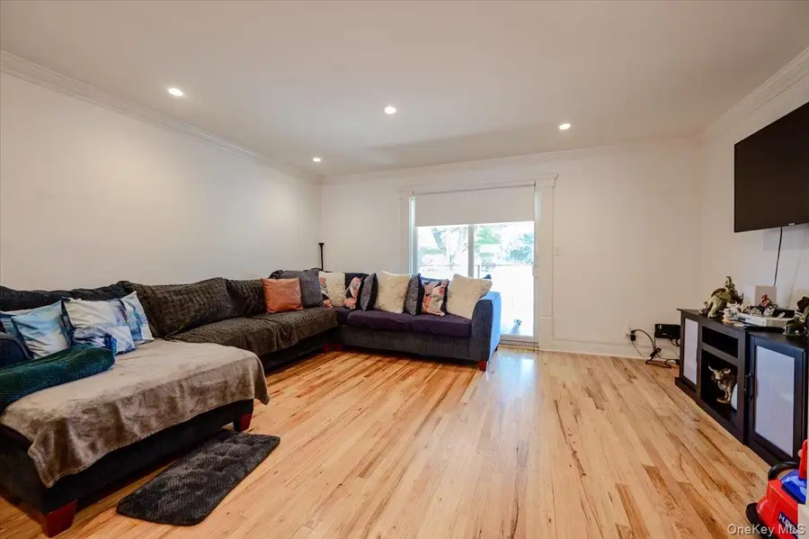 2406 Tiemann Avenue, Bronx, NY 10469 - #3