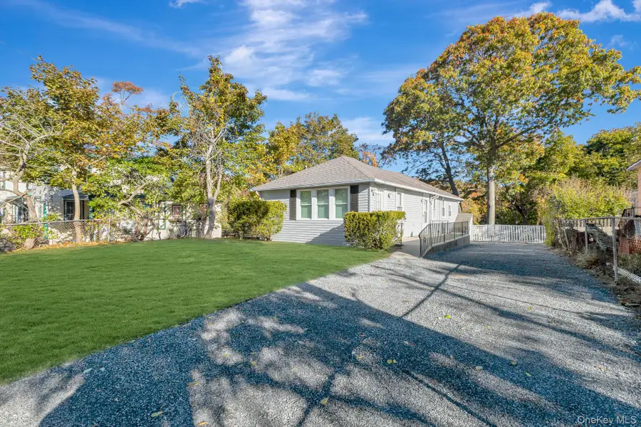 860 Flanders Road, Flanders, NY 11901 - #3