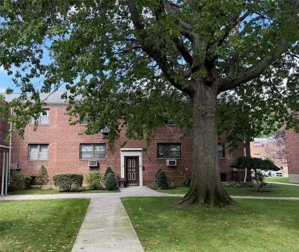 90-25 Shore Parkway #91, Howard Beach, NY 11414