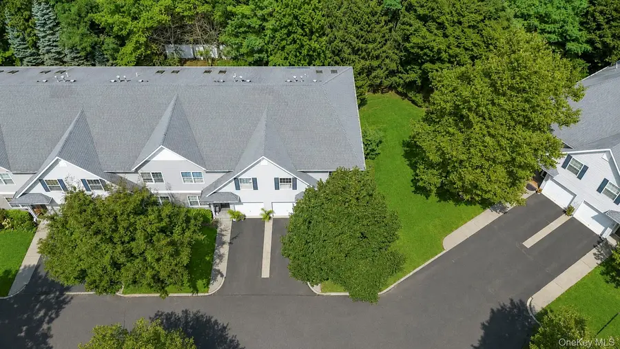 327 Medea Way, Central Islip, NY 11722 - #2