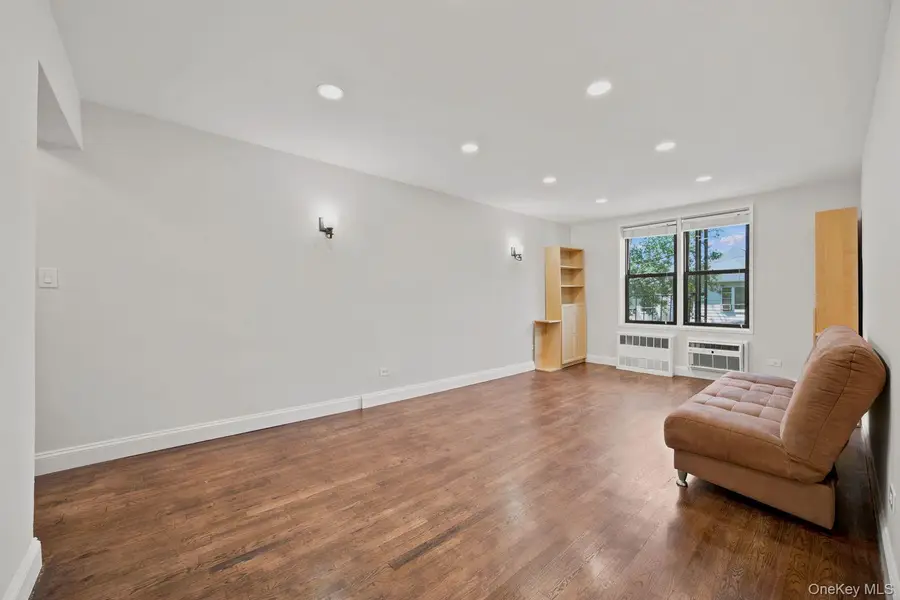 50-21 39th Place #2E, Sunnyside, NY 11104 - #3