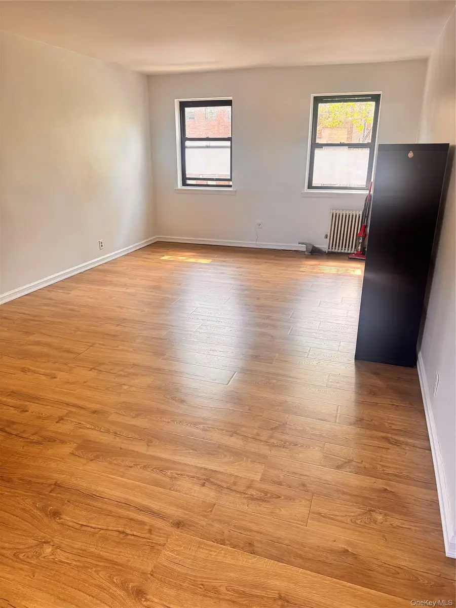 215-09 47th Ave #2C, Bayside, NY 11361 - #3