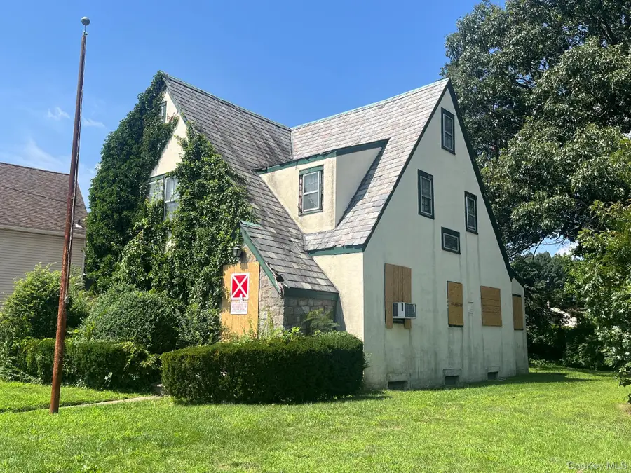 110 Rockaway Parkway, Valley Stream, NY 11580 - #3