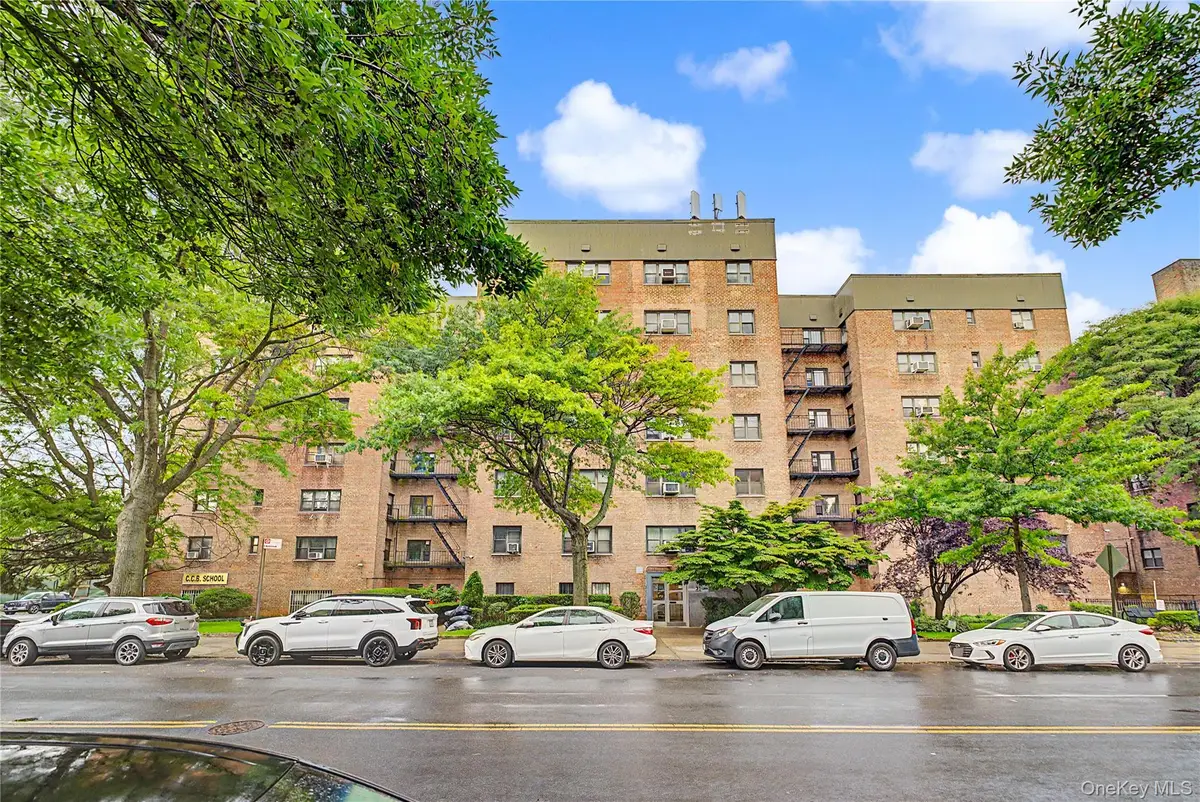 3170 138th Street #5F, Flushing, NY 11354 - #1