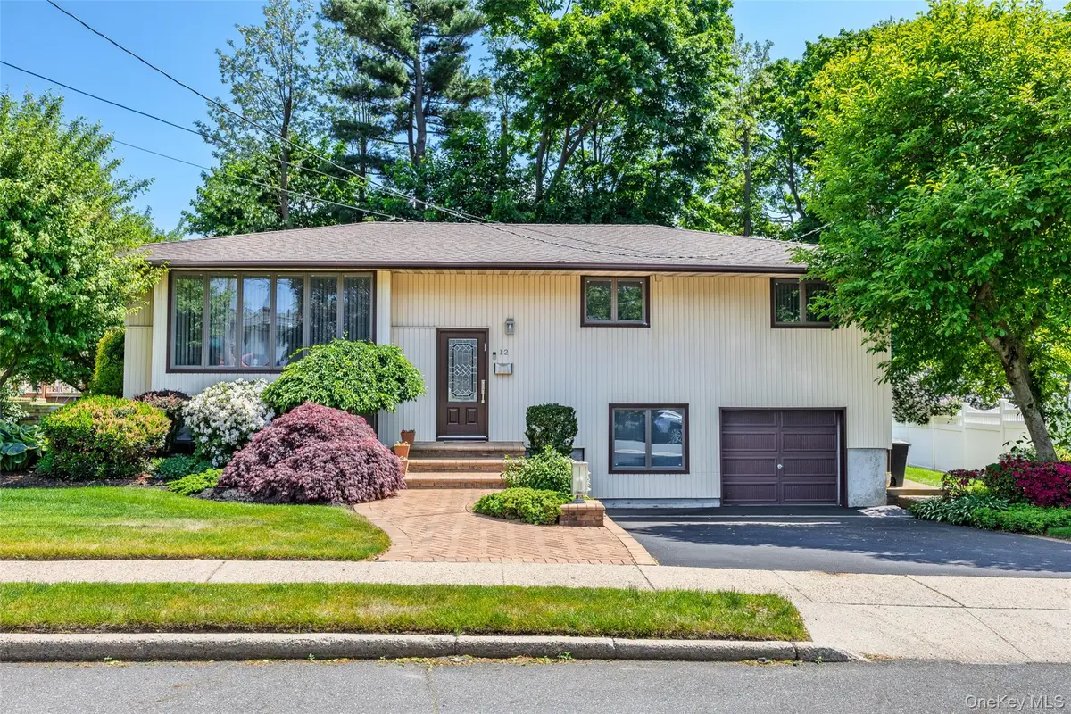 12 Jano Place, Plainview, NY 11803 - #1