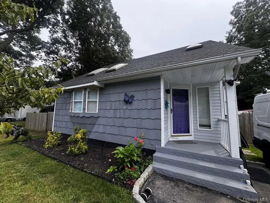 42 Breston Drive W, Shirley, NY 11967 - #2