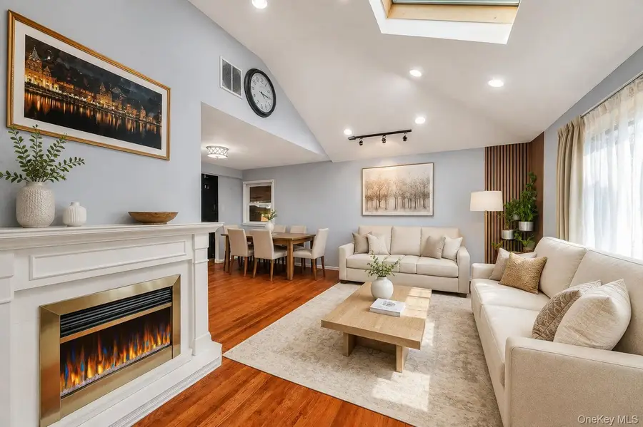 1810 N Jerusalem Road, North Bellmore, NY 11710 - #3