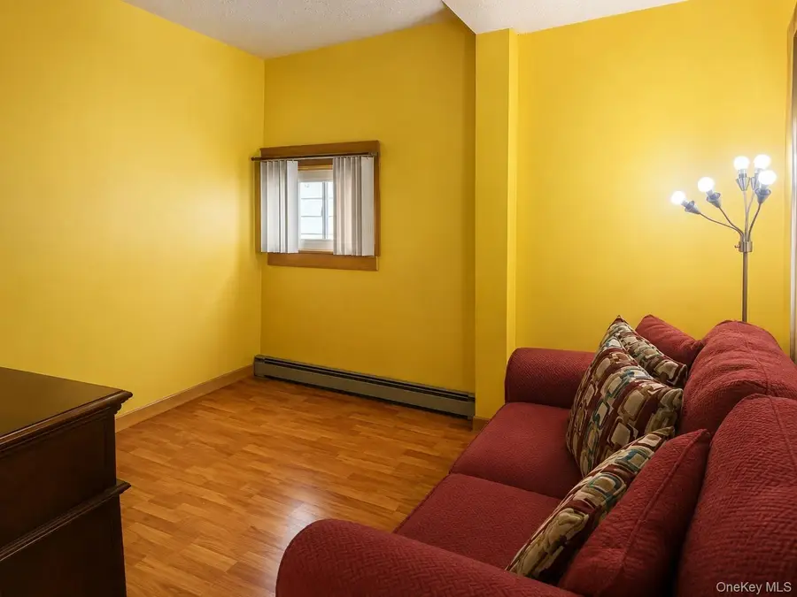 18 Van Riper Street, Staten Island, NY 10302 - #2