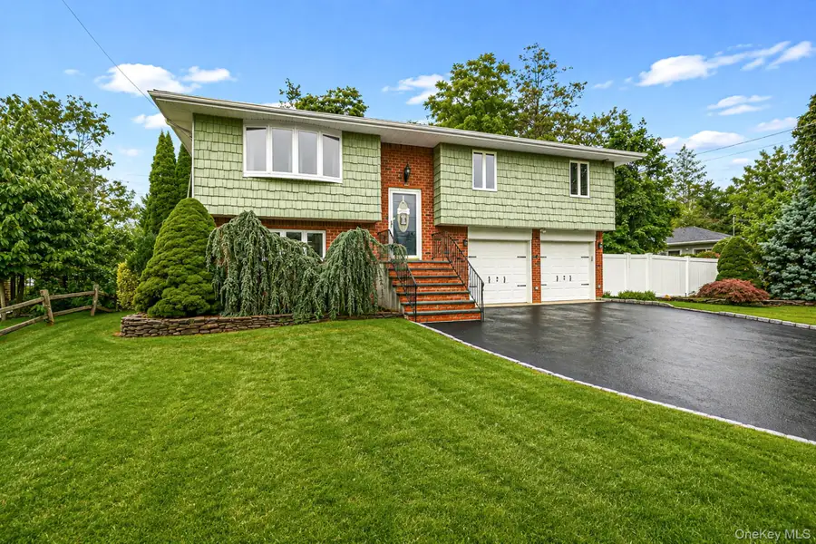 6 North Avenue, Smithtown, NY 11787 - #3