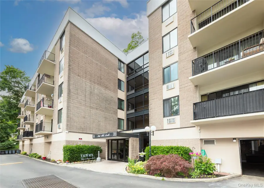 130 Colonial Parkway #3L, Yonkers, NY 10710 - #2