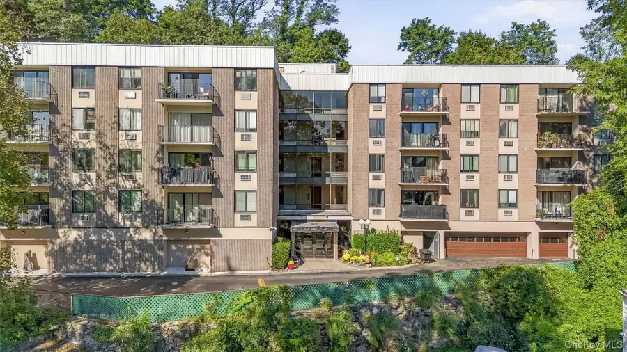 130 Colonial Parkway #3L, Yonkers, NY 10710 - #3