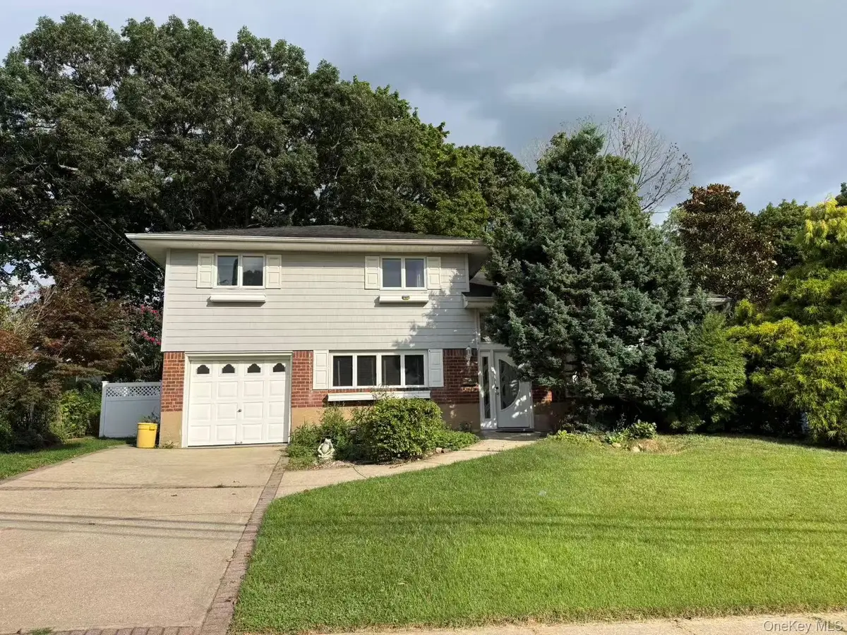 7 5th Place, Syosset, NY 11791 - #1