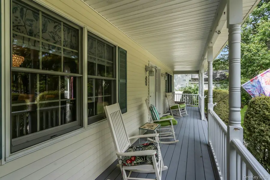 61 Washington Heights Avenue, Hampton Bays, NY 11946 - #2