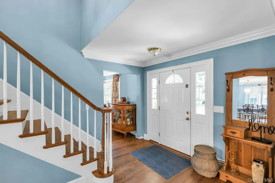 61 Washington Heights Avenue, Hampton Bays, NY 11946 - #3