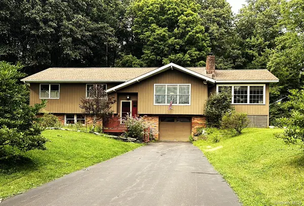 33 Twin Bridges Road, Copake, NY 12516