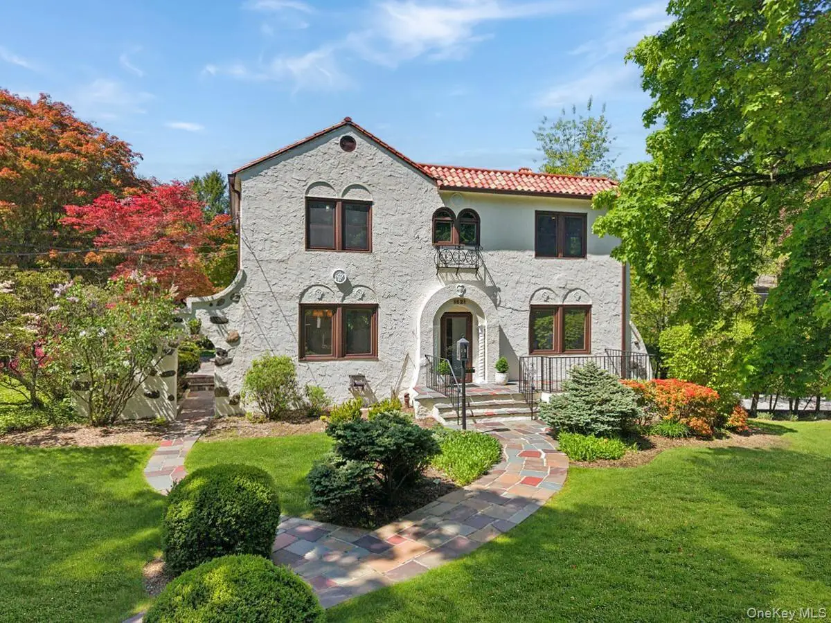 62 Broadfield Road, New Rochelle, NY 10804 - #1