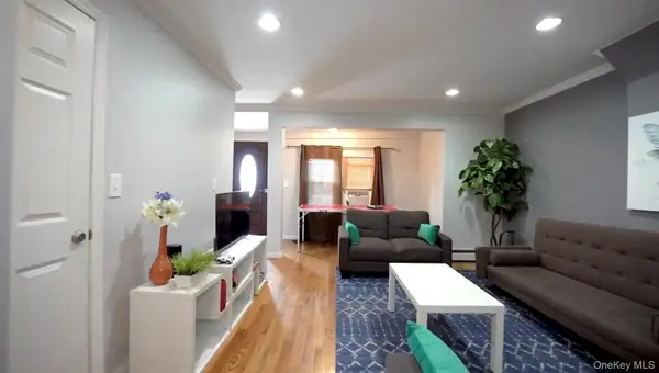 752 E 222nd Street, Bronx, NY 10467