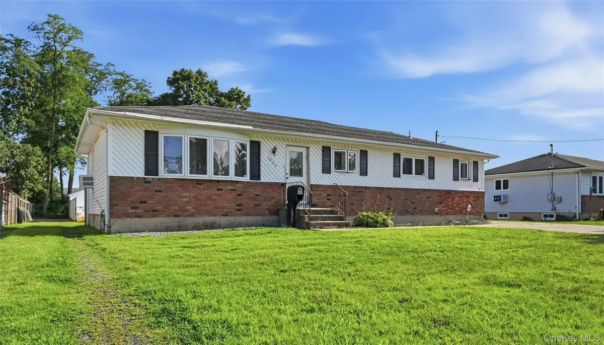 1035 Tooker Avenue, West Babylon, NY 11704 - #1