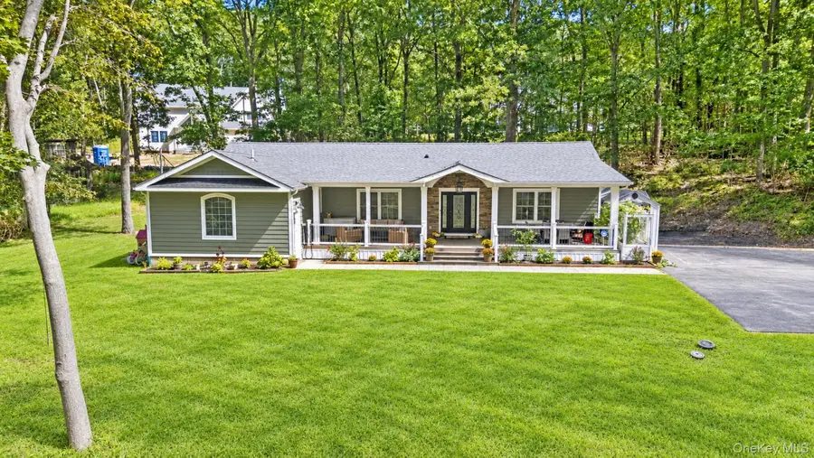 5 Cricket Hollow Road, Setauket, NY 11733 - #2