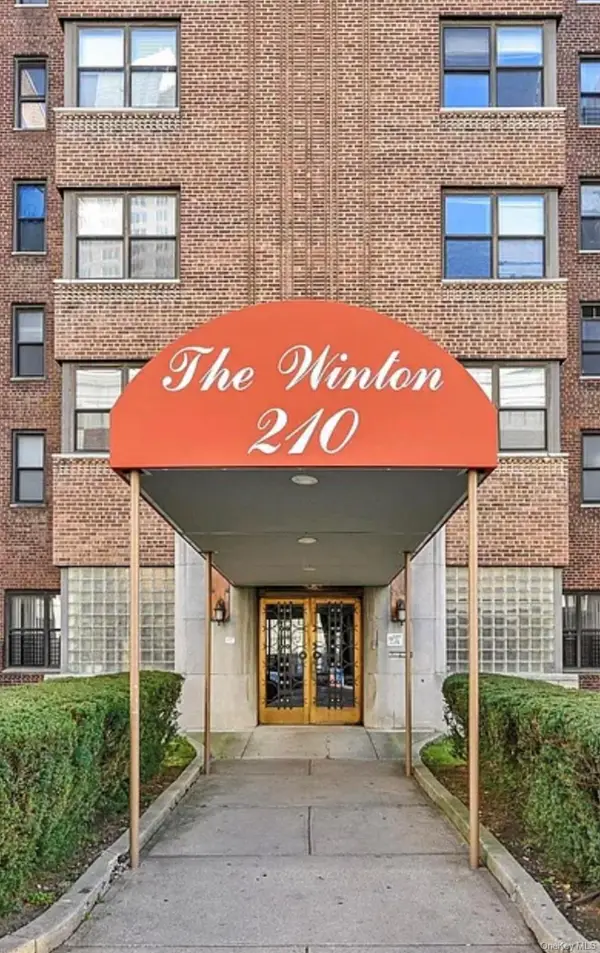 210 Martine Avenue #5D, White Plains, NY 10601