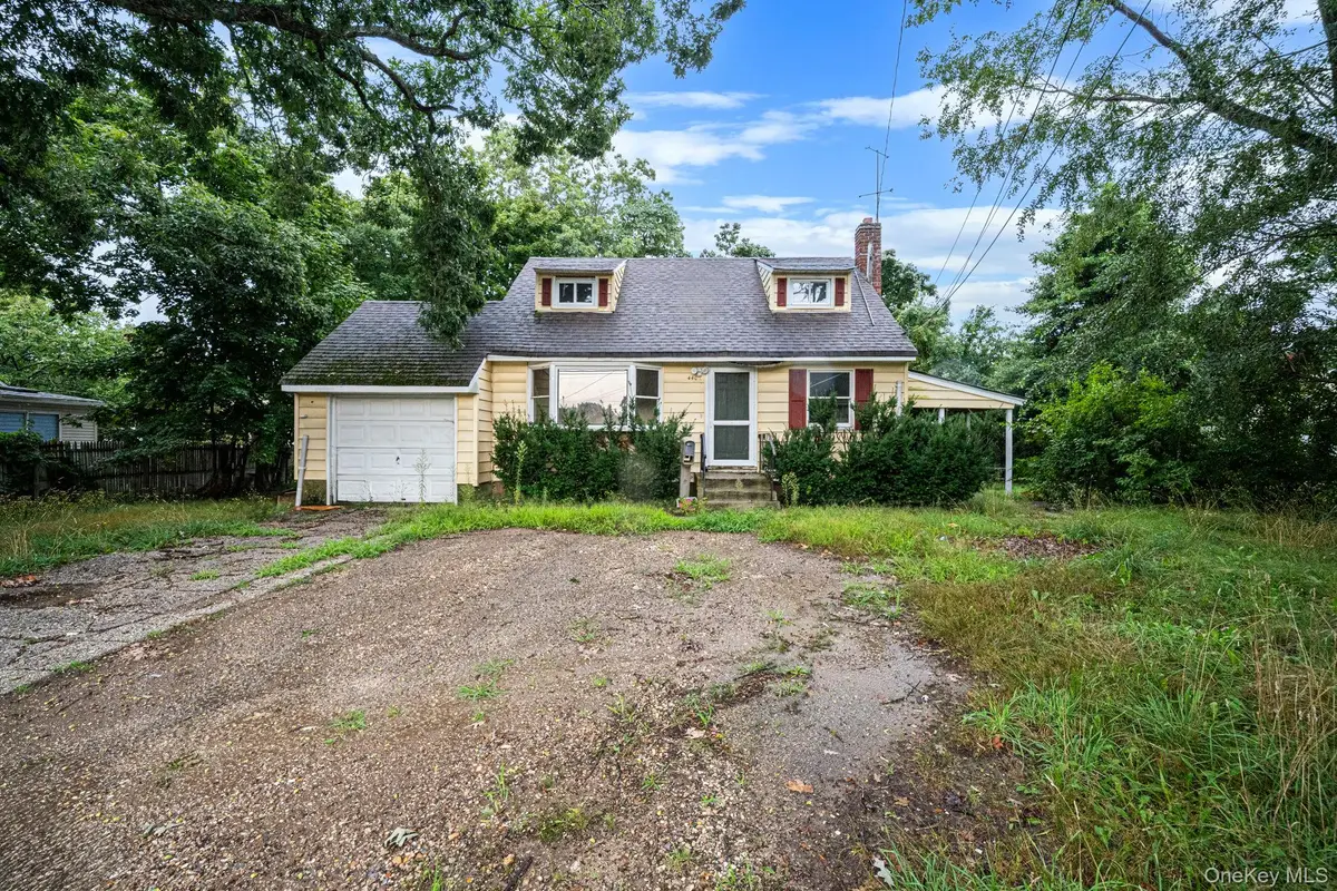 440 Clayton Street, Central Islip, NY 11722 - #1