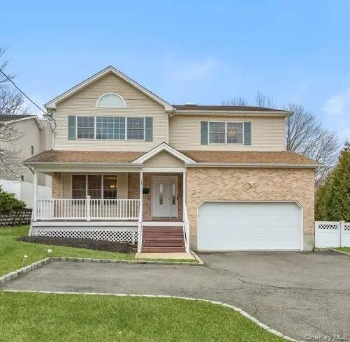 1 Fairway Drive, Old Bethpage, NY 11804 - #1