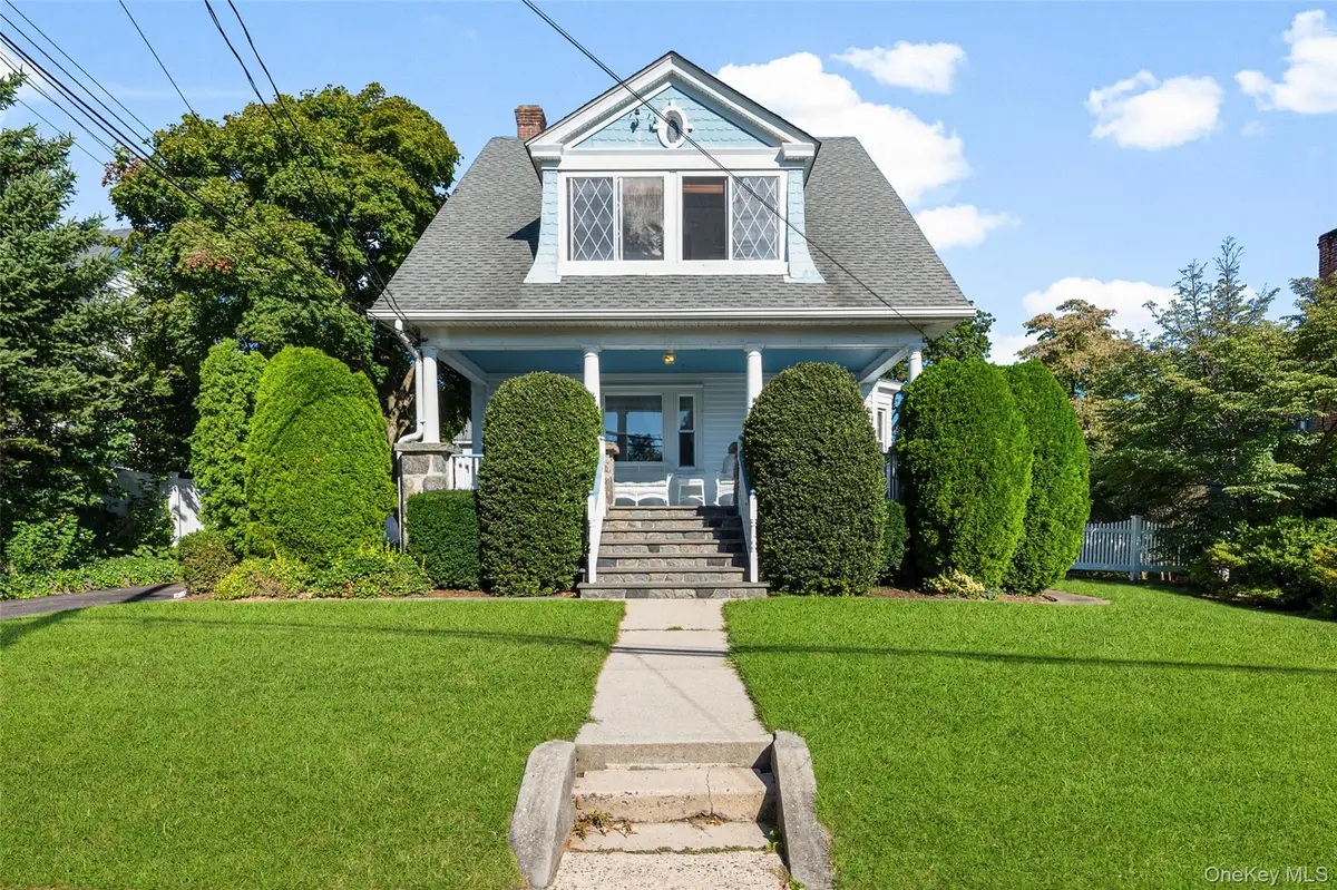 18 Coakley Avenue, Harrison, NY 10528 - #1