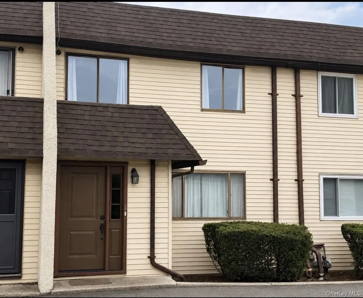 88 E Valley Stream Boulevard #6, Valley Stream, NY 11580 - #1