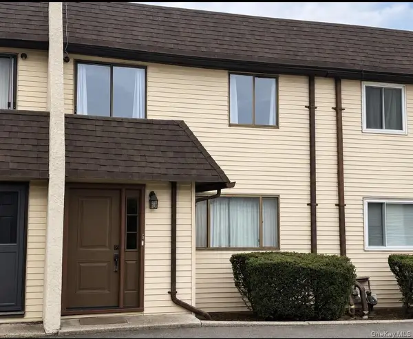 88 E Valley Stream Boulevard #6, Valley Stream, NY 11580