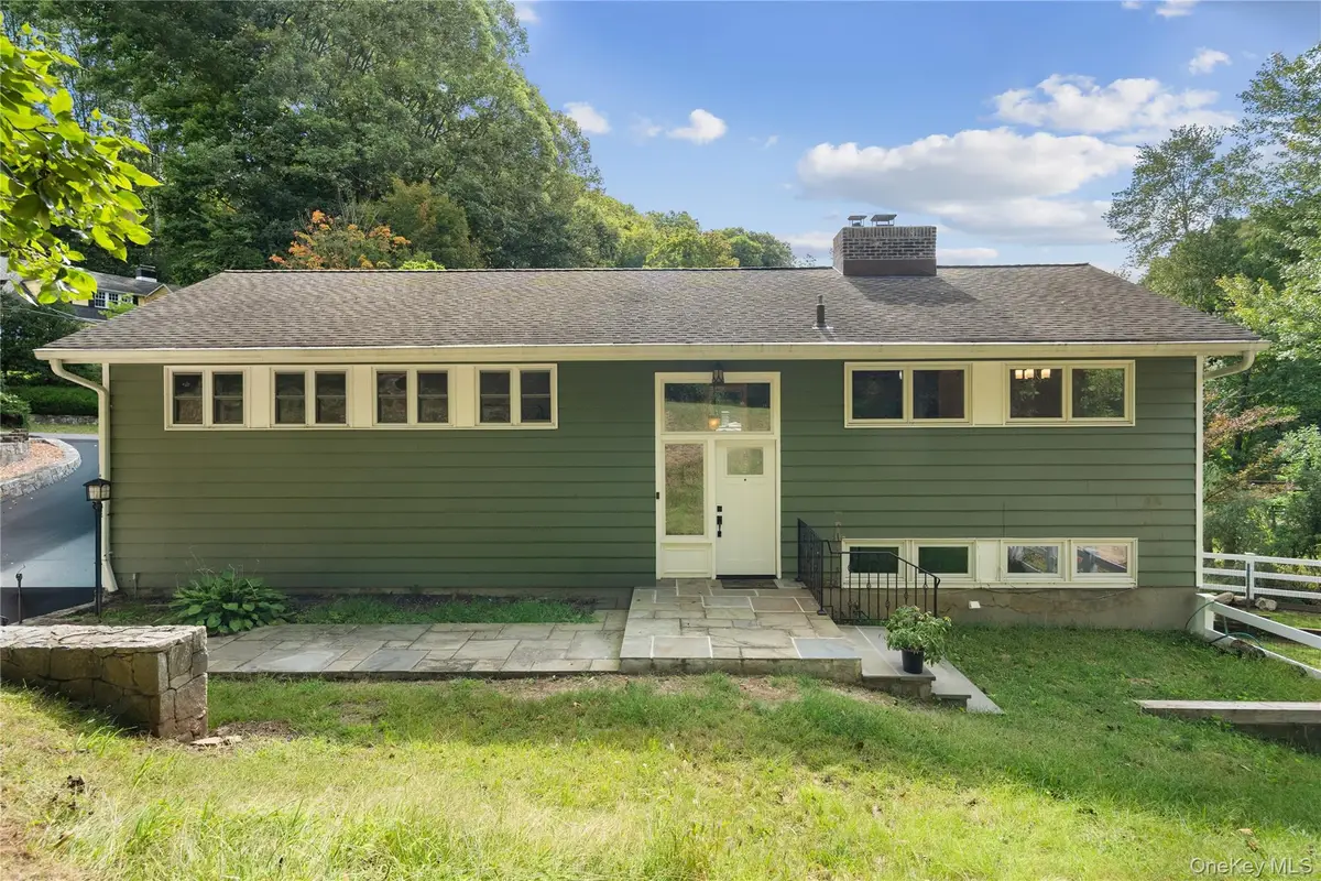 94 Todd Lane, Briarcliff Manor, NY 10510 - #1