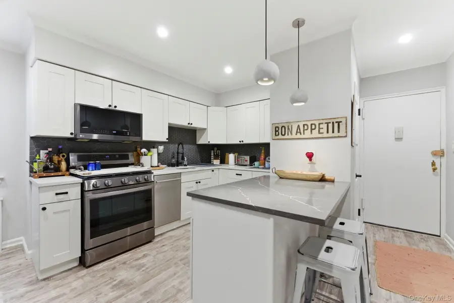 2 Bryant Crescent #1N, White Plains, NY 10605 - #2