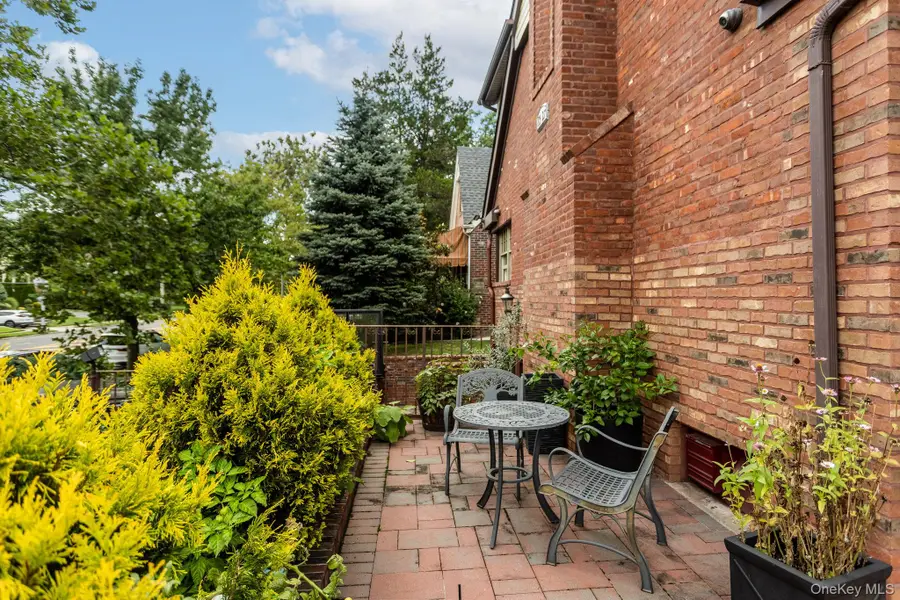 85-27 Bell Boulevard, Hollis Hills, NY 11427 - #3