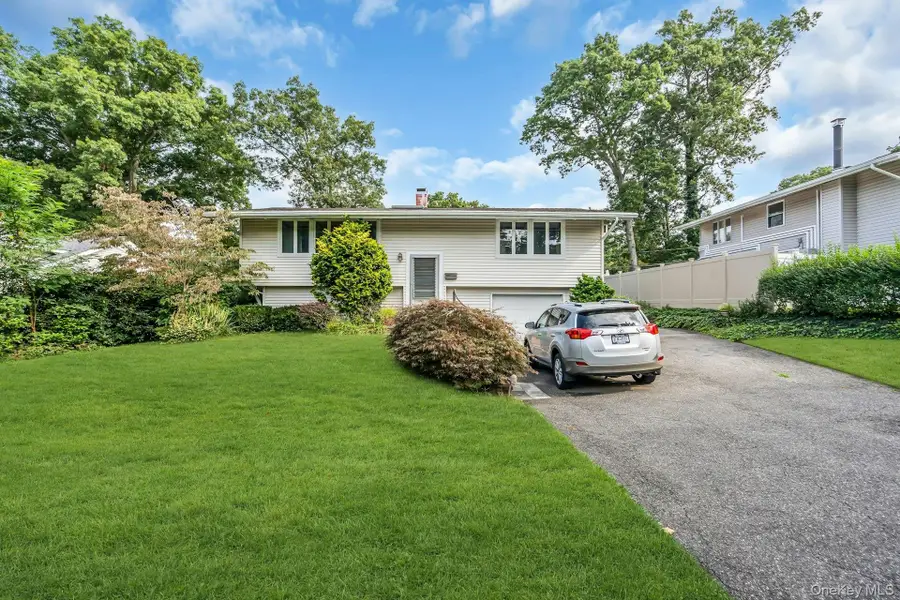 23 Redleaf Lane, Commack, NY 11725 - #2