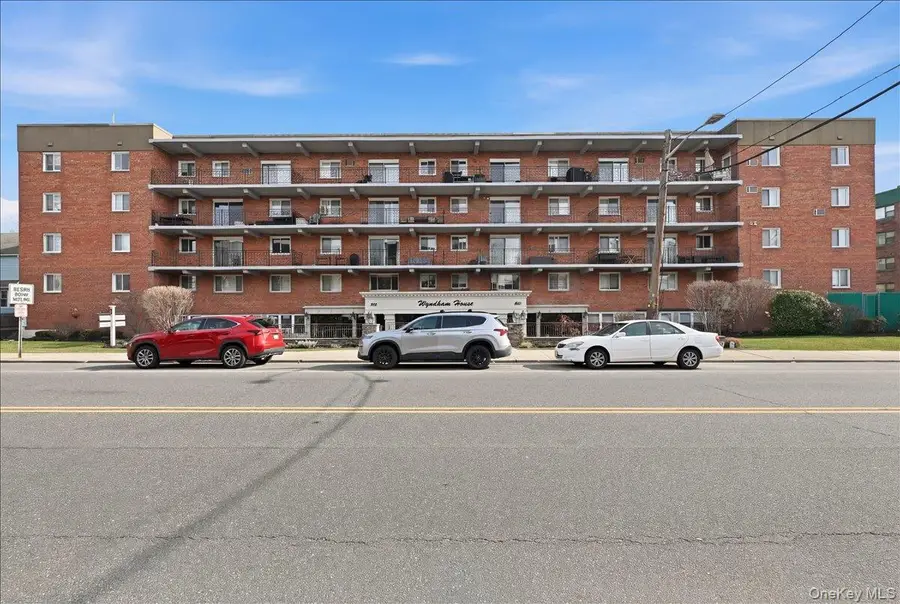 200 Atlantic Avenue #107, Lynbrook, NY 11563 - #3