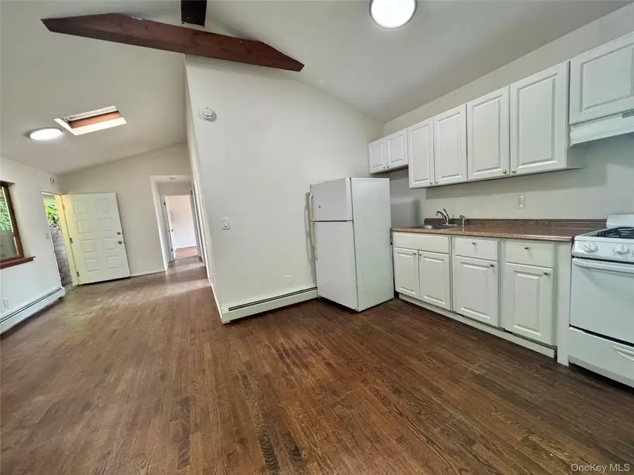 101 Firwood Road, Port Washington, NY 11050 - #3