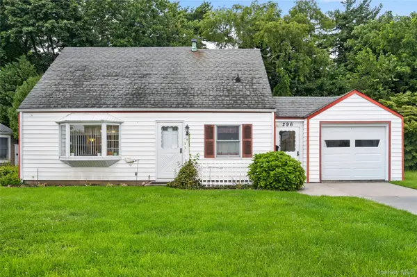 296 Jamaica Boulevard, Carle Place, NY 11514