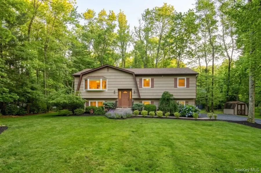 1 Earl Court, Monsey, NY 10952 - #2