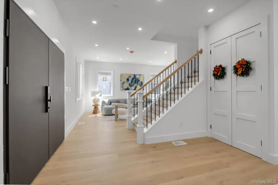 8366 Charlecote Ridge, Jamaica, NY 11432 - #2