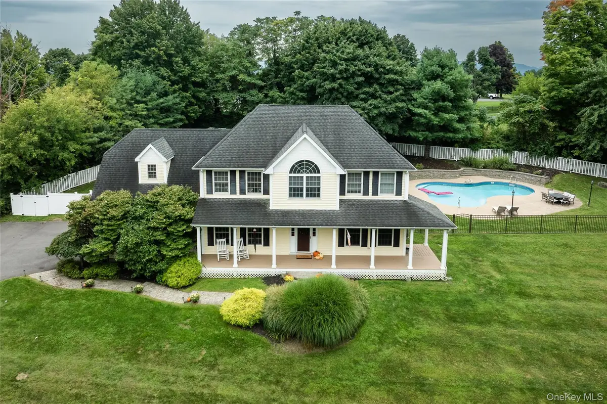 12 Ridgeview Lane, Marlboro, NY 12542 - #1