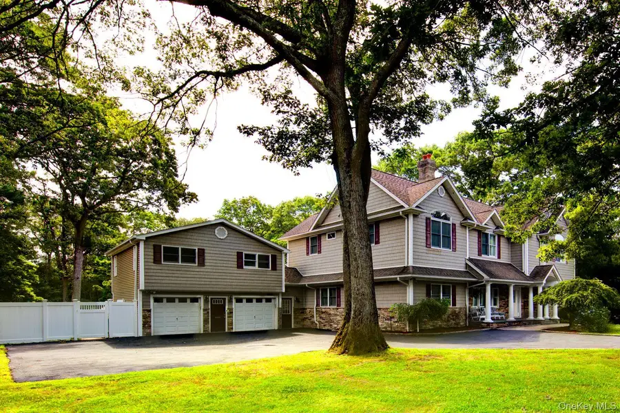 97 Chestnut Street, Mount Sinai, NY 11766 - #2