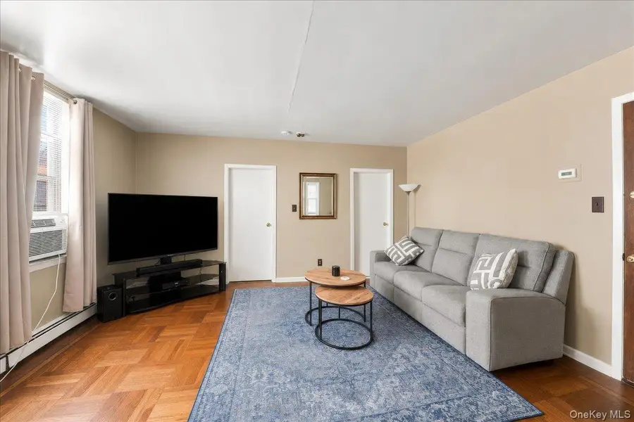 1581 Hollywood Avenue, Bronx, NY 10461 - #2