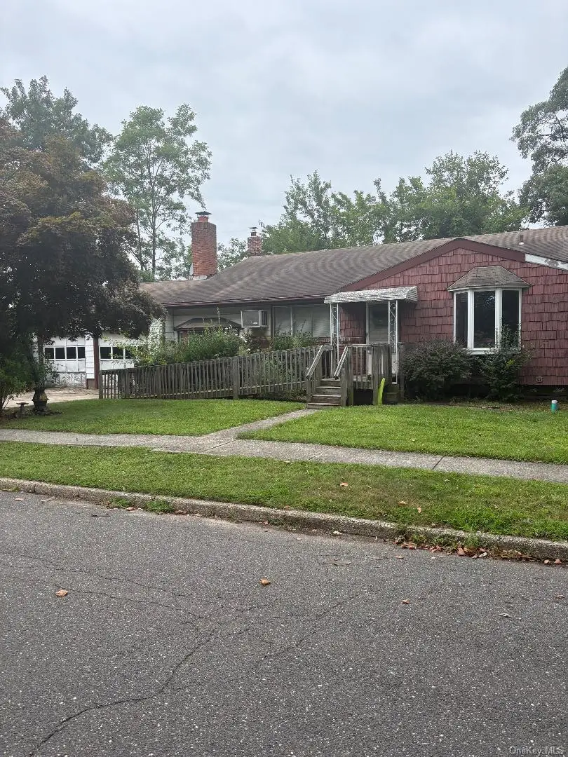 1 Cherokee Street, Massapequa, NY 11758 - #1
