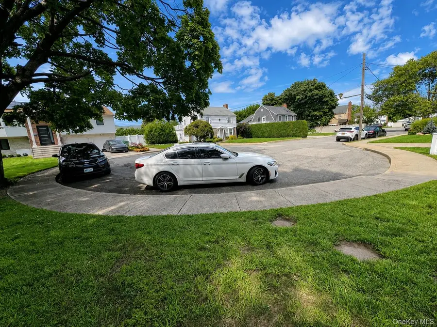 7 Roberts Lane, Cedarhurst, NY 11516 - #2