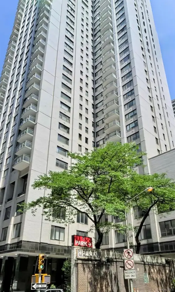 303 E 57th Street #10D, New York (Manhattan), NY 10022