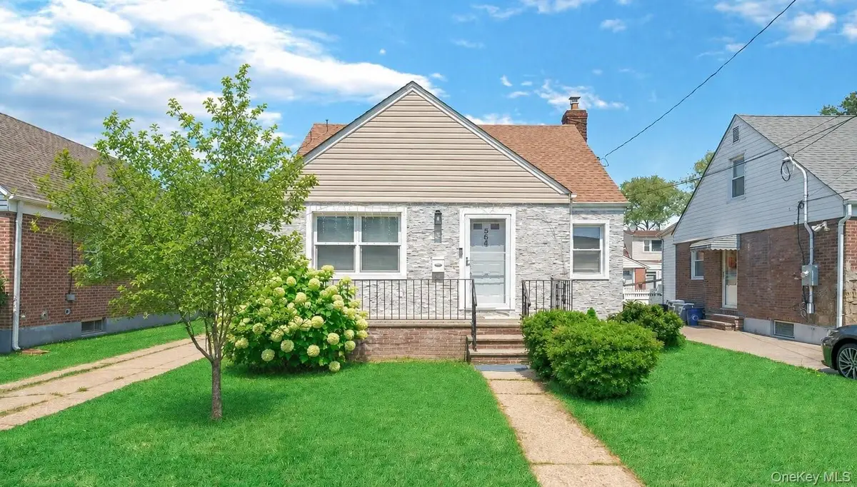 35 79th Avenue, New Hyde Park, NY 11040 - #1