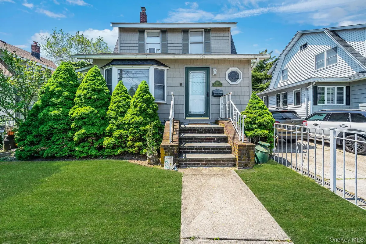 426 Midwood Avenue, Bellmore, NY 11710 - #1