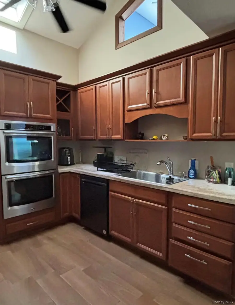 17 Columbine S, Hampton Bays, NY 11946 - #3