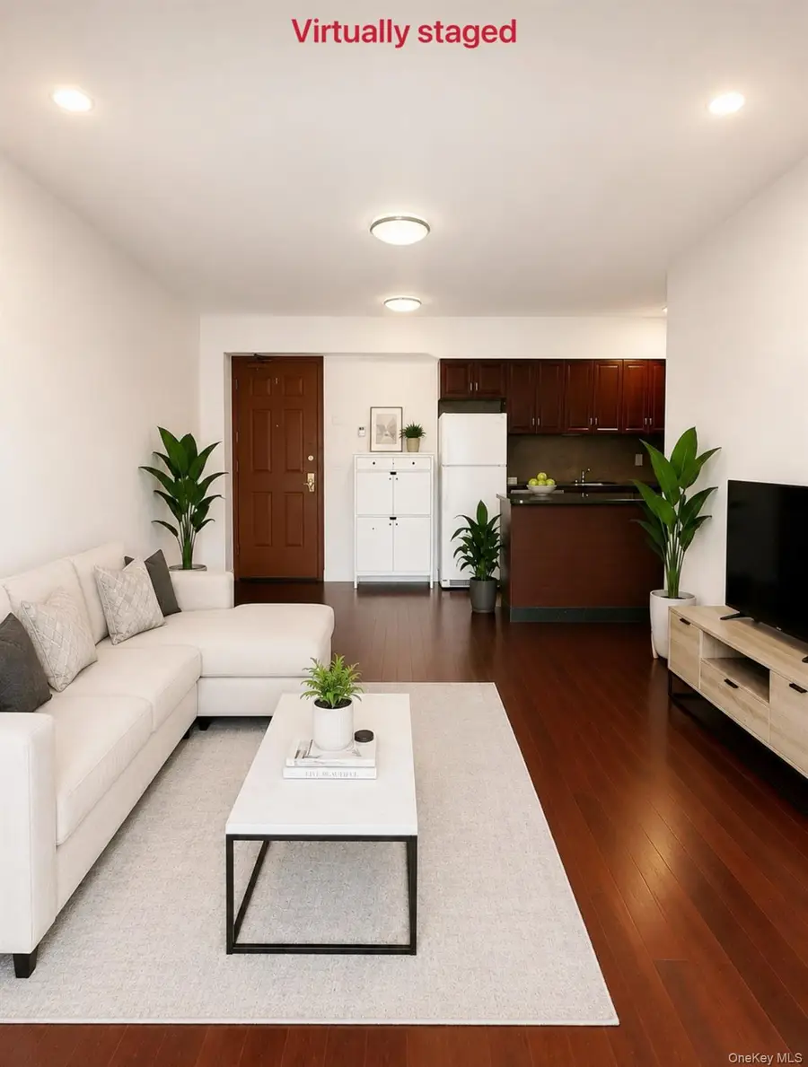 4105 College Point Boulevard #2D, Flushing, NY 11355 - #2