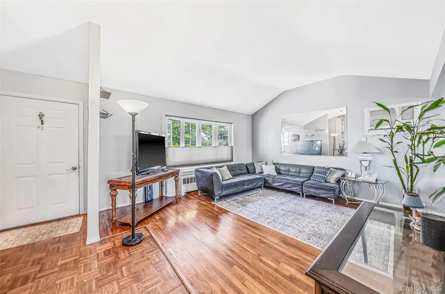 172 N Walnut Street, Massapequa, NY 11758 - #3